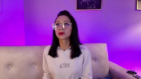 Snapshot of mycutiebabe chatting on 01.18.26 Milly Cute online show from 01.18.26