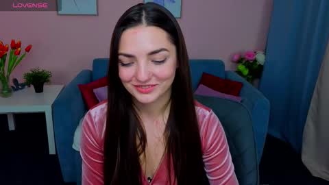 Ella online show from 10.06.25