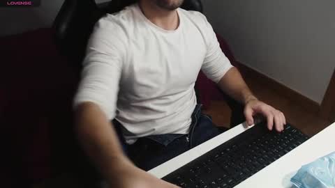 Snapshot of myhairymacho chatting on 03.09.25 Juan  OF  myhairymacho online show from 03.09.25