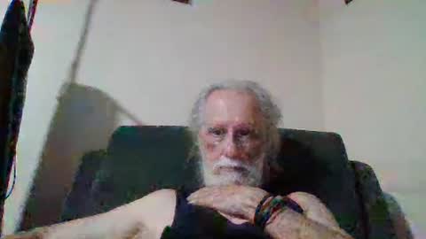 Snapshot of myheartandsoul1 chatting on 12.20.25 myheartandsoul1 online show from 12.20.25