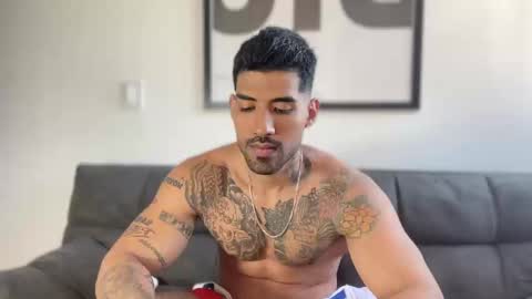 Myke esthetic online show from 01.15.25