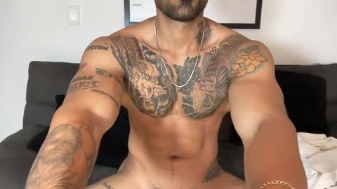 Myke esthetic online show from 02.11.25