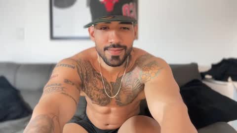 Myke esthetic online show from 02.22.25