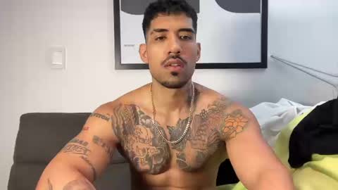 Myke esthetic online show from 09.23.25