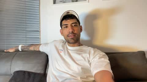 Myke esthetic online show from 04.14.26