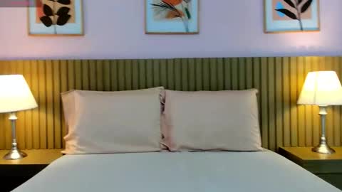 Snapshot of myla_cute chatting on 01.11.26 MILA online show from 01.11.26