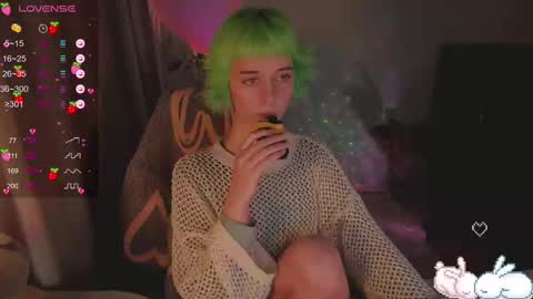 MylaFlores online show from 02.14.25