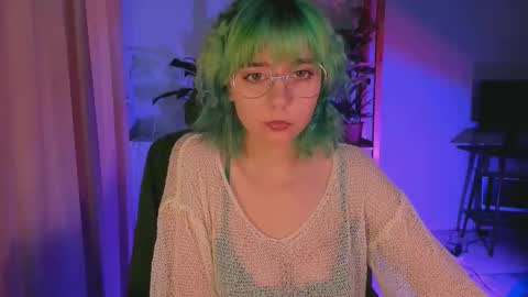 MylaFlores online show from 11.17.25