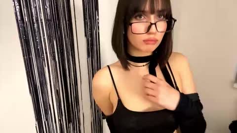 mylittlemolly online show from 11.19.25