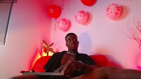 Mylo Wallace  online show from 02.14.25