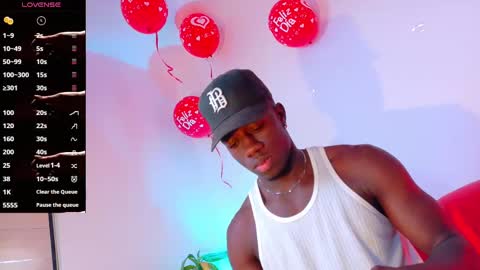 Mylo Wallace  online show from 02.26.25