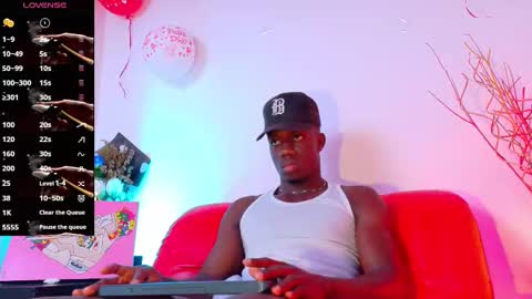 Mylo Wallace  online show from 03.07.25