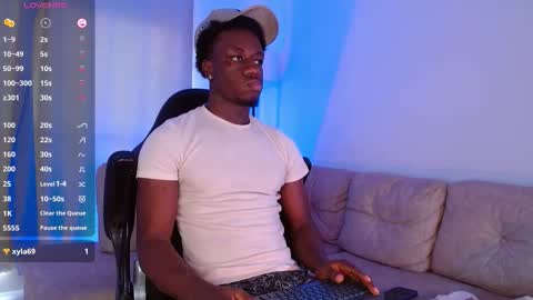 Snapshot of mylowallacee chatting on 02.03.26 Mylo Wallace online show from 02.03.26