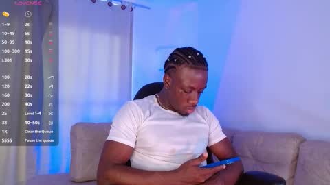 Snapshot of mylowallacee chatting on 02.05.26 Mylo Wallace online show from 02.05.26