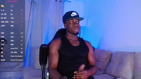 Snapshot of mylowallacee chatting on 02.11.26 Mylo Wallace online show from 02.11.26