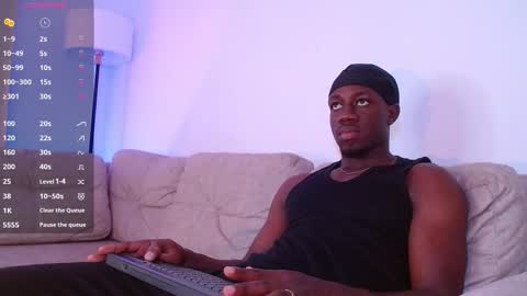 Snapshot of mylowallacee chatting on 02.14.26 Mylo Wallace online show from 02.14.26