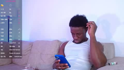 Snapshot of mylowallacee chatting on 02.23.26 Mylo Wallace online show from 02.23.26