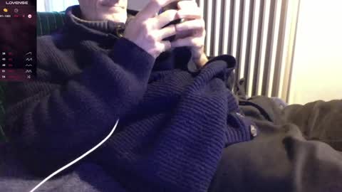 Bi sexy guy lovense hush is on private is open or password show tip if you like. online show from 01.01.25