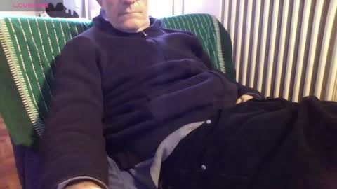 Bi sexy guy lovense hush is on private is open or password show tip if you like. online show from 01.16.26