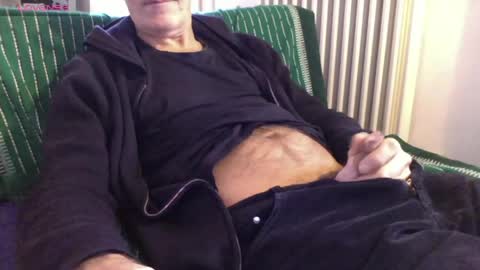 Bi sexy guy lovense hush is on private is open or password show tip if you like. online show from 04.11.26
