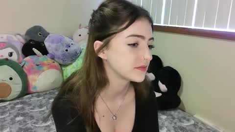 Snapshot of myrawood chatting on 03.23.26 myrawood online show from 03.23.26