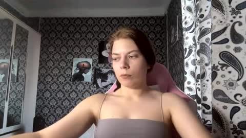 Snapshot of myrllasasso chatting on 05.13.26 Anna online show from 05.13.26