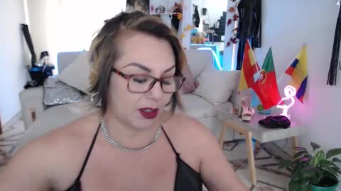 Myrna Sessions online show from 01.30.25