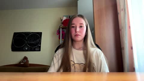 Snapshot of myrticetaraschke chatting on 05.19.26 Lana online show from 05.19.26