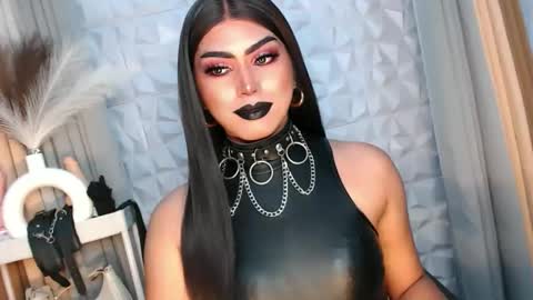 Snapshot of mysterious_diva chatting on 09.18.25 SUPPORT GODDESS TRISHA AND DONT FORGET TO FOLLOW ME online show from 09.18.25