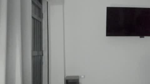 Snapshot of mysterious_muscles chatting on 04.17.26 mysterious_muscles online show from 04.17.26