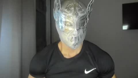 Snapshot of mysterious_muscles chatting on 05.06.26 mysterious_muscles online show from 05.06.26