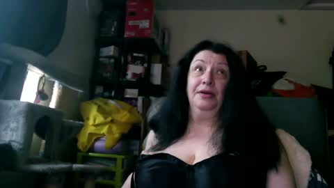 Snapshot of mysteriouswoman18 chatting on 08.02.26 mysteriouswoman18 online show from 08.02.26