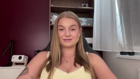 Snapshot of mysteryericax chatting on 07.17.26 Erica online show from 07.17.26