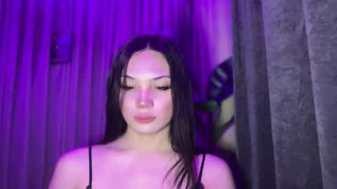 UR GIRL NEXTDOOR online show from 03.08.26