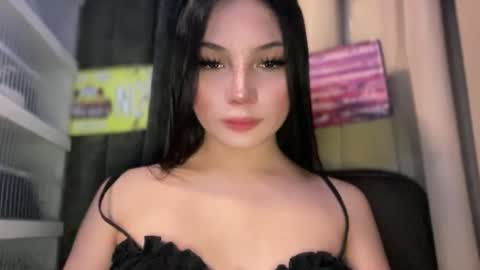 Snapshot of mysteryman_xxx chatting on 04.27.26 UR GIRL NEXTDOOR online show from 04.27.26