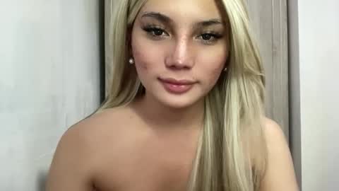 Snapshot of mysteryman_xxx chatting on 05.13.26 UR GIRL NEXTDOOR online show from 05.13.26