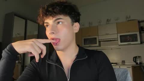 Evan Brown online show from 10.06.25