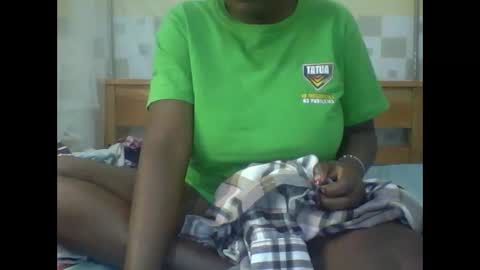 Snapshot of mystic_linna chatting on 10.03.25 mystic_linna online show from 10.03.25