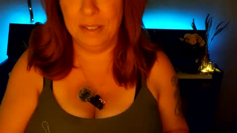 Snapshot of mysticminxxx chatting on 09.29.25 Mystic Minxxx online show from 09.29.25