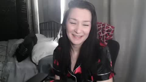 Snapshot of mysticmuse94 chatting on 03.07.25 MysticMuse online show from 03.07.25