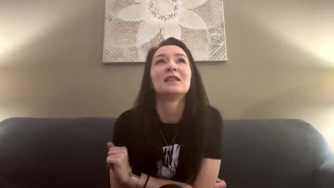 Snapshot of mysticmuse94 chatting on 03.10.25 MysticMuse online show from 03.10.25