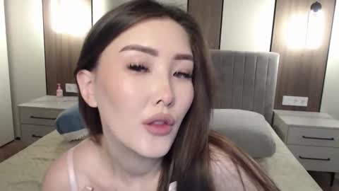 mysticsirenn online show from 03.17.26