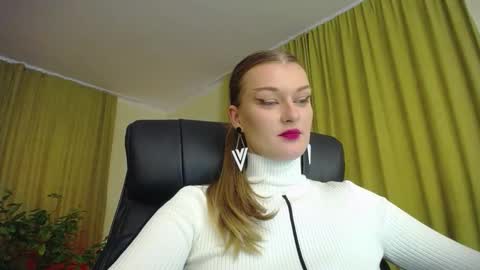 mysticvenus_ online show from 10.23.25