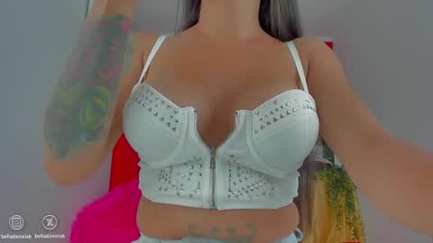 Snapshot of mysweetdanny chatting on 02.20.26 IG belladanielab online show from 02.20.26