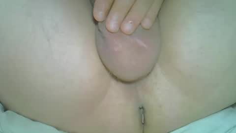 Snapshot of myxiao chatting on 12.06.24 rudisuzzy online show from 12.06.24