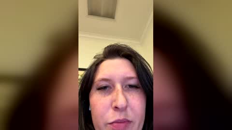 Snapshot of n0rmalgurl chatting on 05.12.26 n0rmalgurl online show from 05.12.26