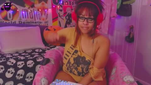 Snapshot of n1nt3ndh03 chatting on 12.22.24 kiwi online show from 12.22.24