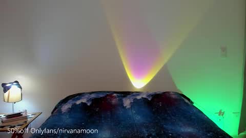 Snapshot of n1rvanamoon chatting on 10.12.25 n1rvanamoon online show from 10.12.25