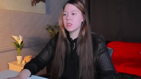 Snapshot of nabi_brown chatting on 06.15.26 NabiBrown online show from 06.15.26