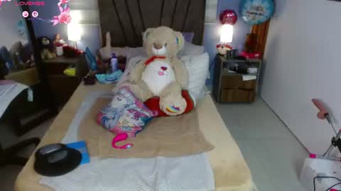 Snapshot of nadia_84 chatting on 06.24.26 nadia_84 online show from 06.24.26